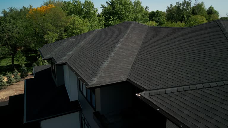 Best 4 Ply Roofing  in Lakewood, OH